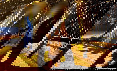 Em thích cảm giác độc lạ anh đưa ra giữa phố Hà Nội chơi threesome với bạn